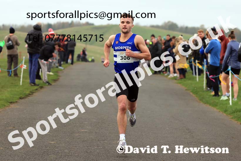 Senior Mens and Womens 2024 Heaton Memorial 10k Road Race, Newcastle Town Moor, Newcastle.   Photo: David T. Hewitson/Sports for All Pics